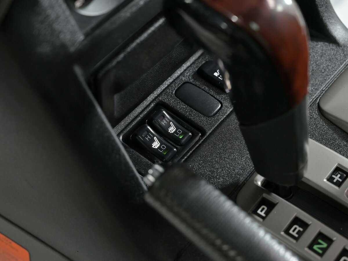 Mitsubishi Pajero с пробегом — 2005 год. Фото: #17