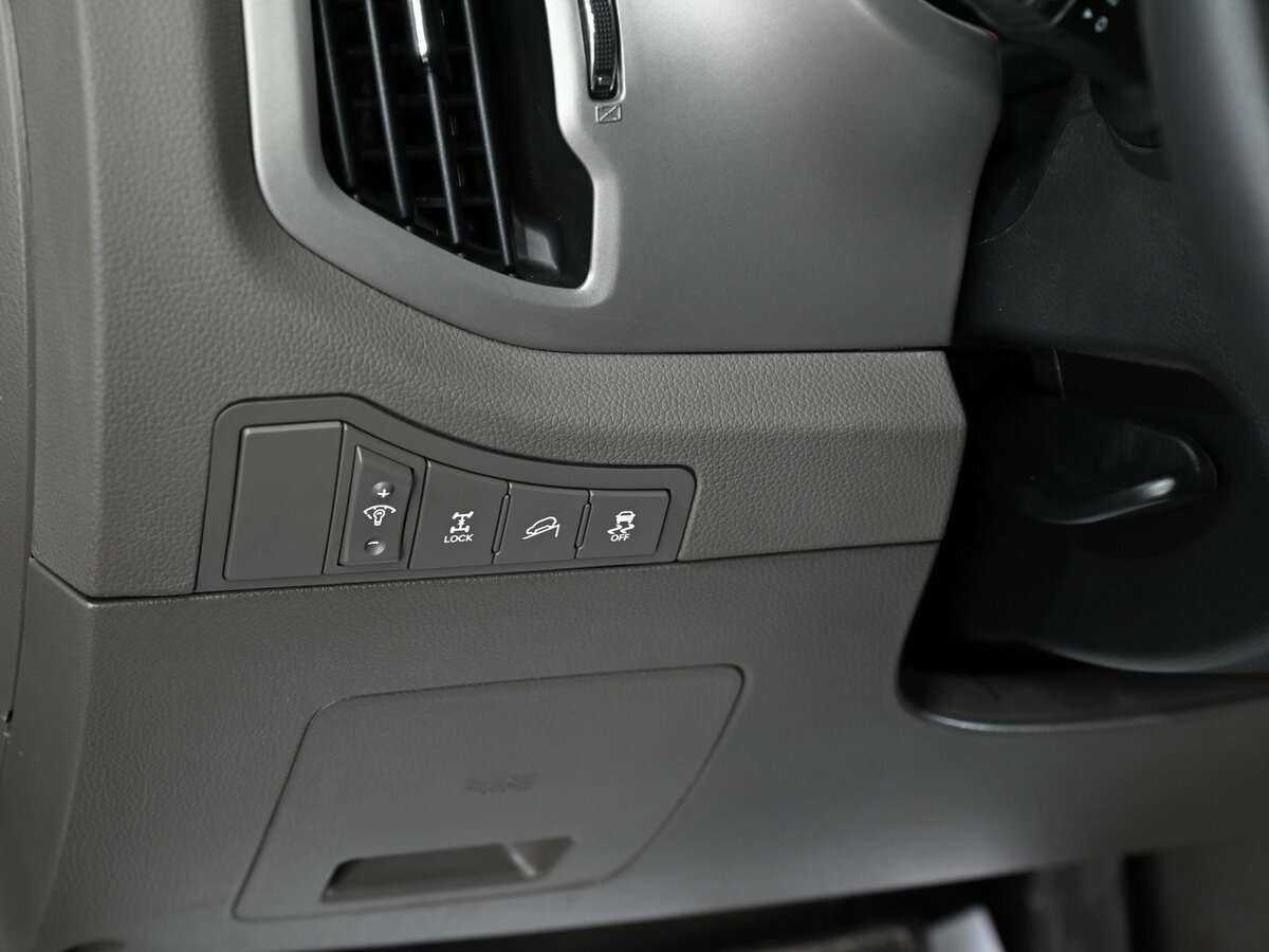 Kia Sportage с пробегом — 2011 год. Фото: #9