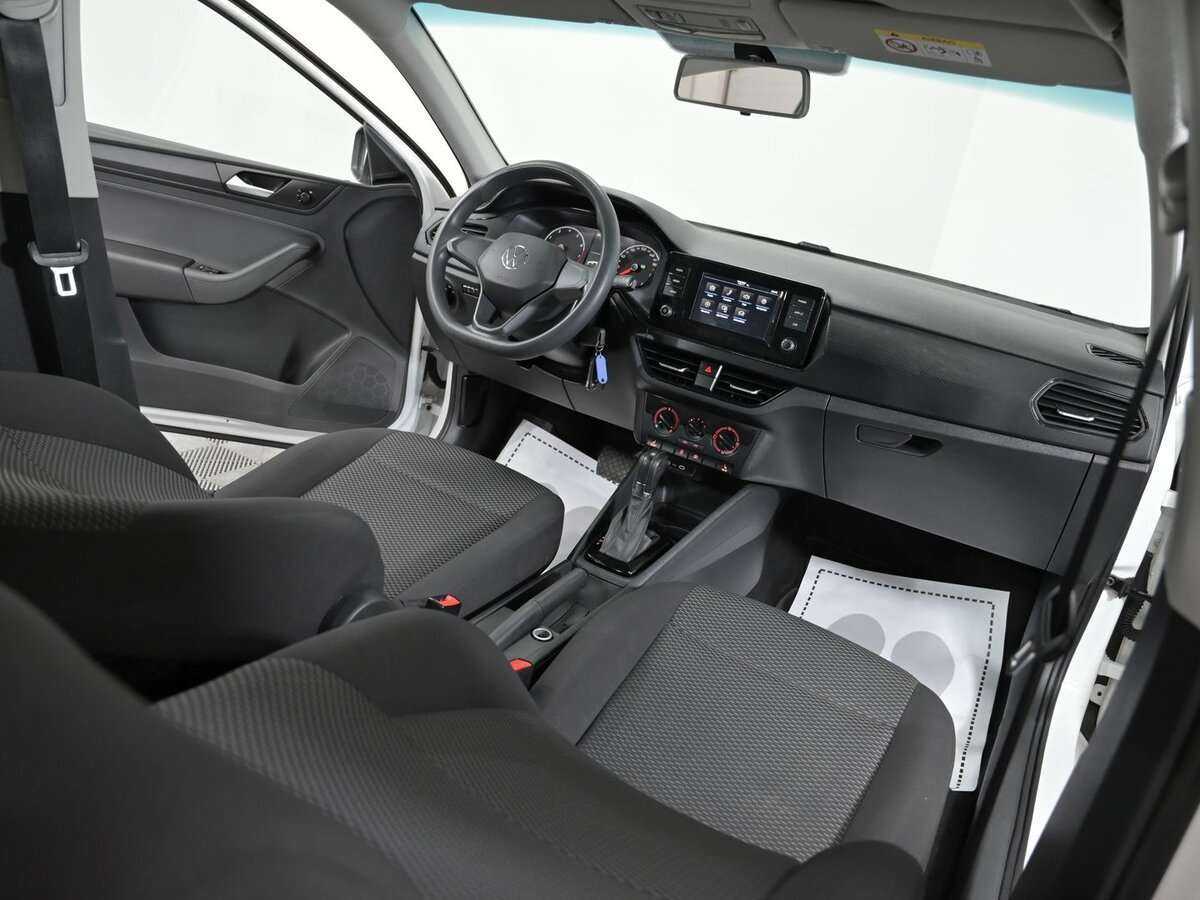 Volkswagen Polo с пробегом — 2020 год. Фото: #4