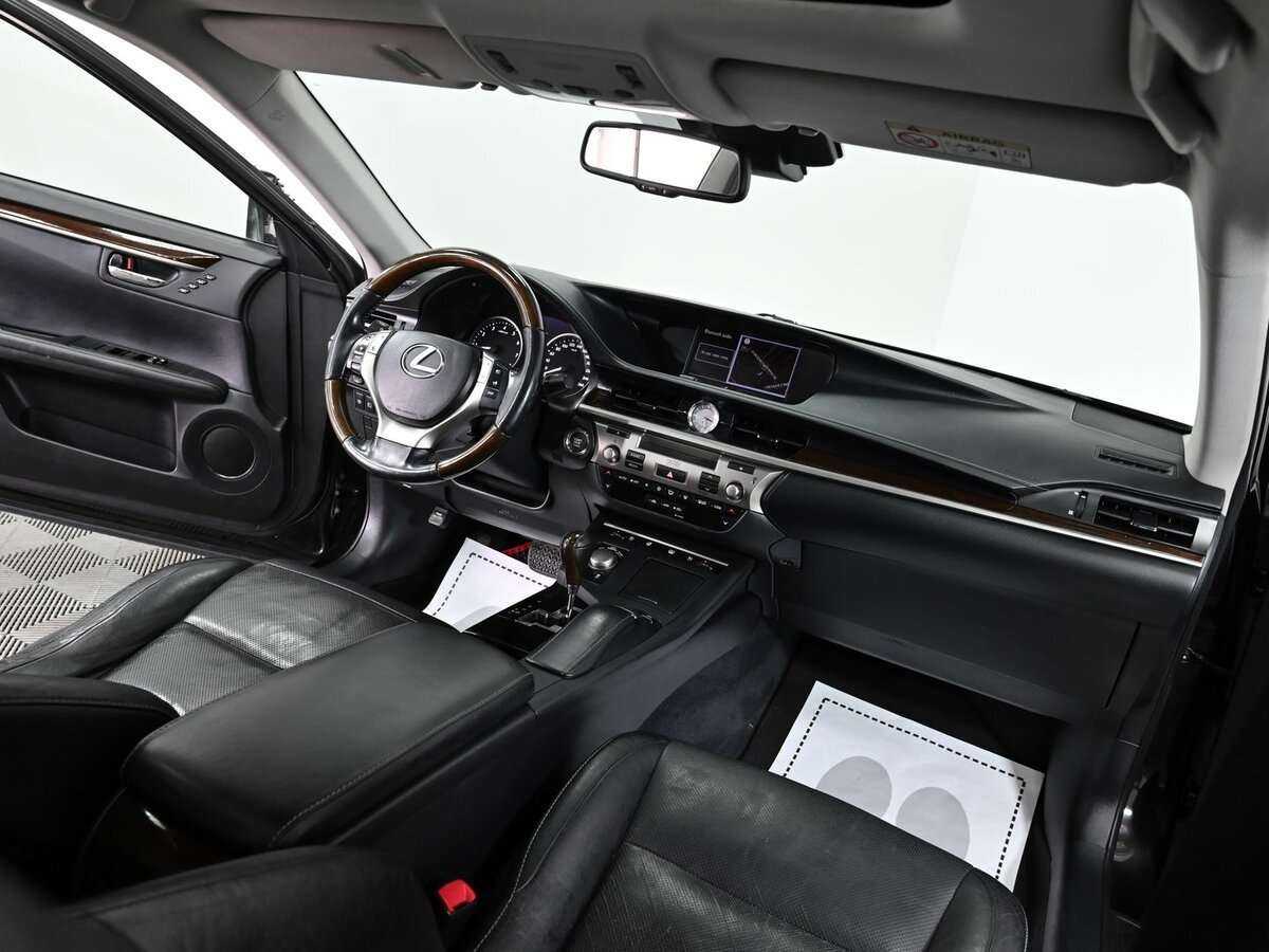 Lexus ES с пробегом — 2013 год. Фото: #11