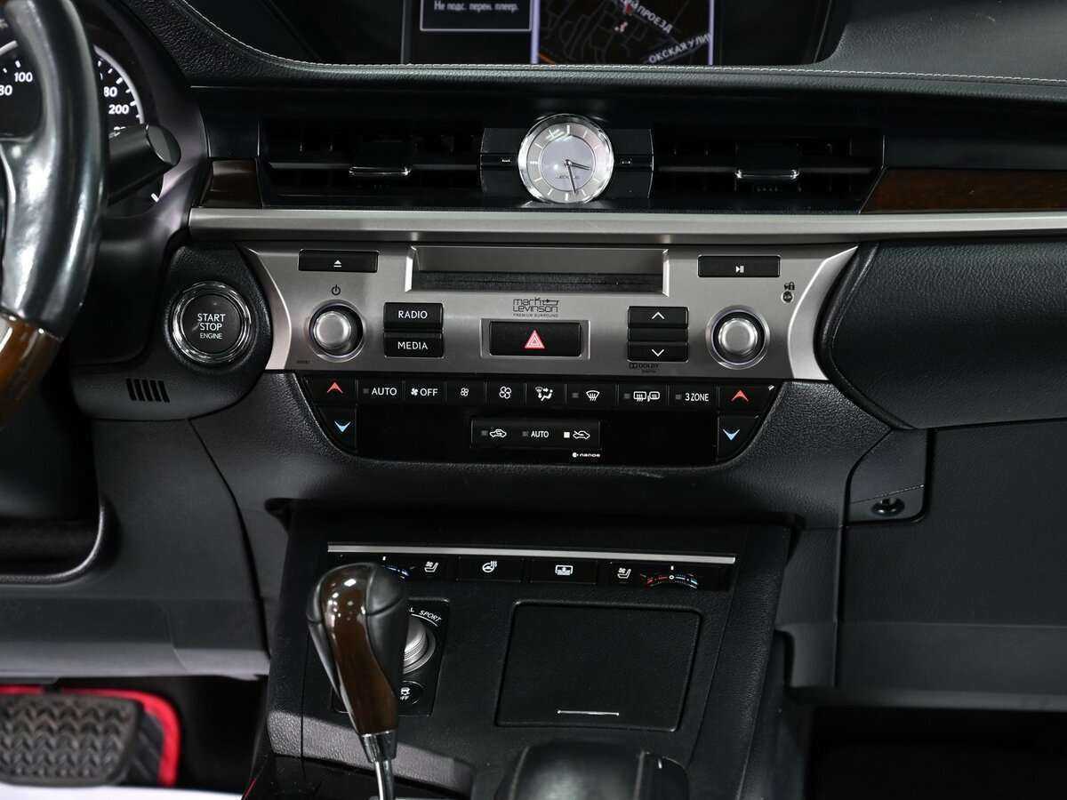 Lexus ES с пробегом — 2013 год. Фото: #13