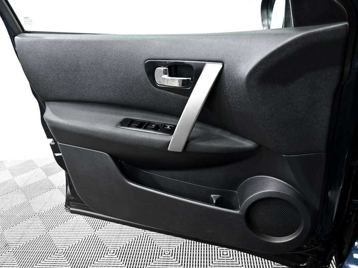 Nissan Qashqai+2 с пробегом — 2011 год. Фото: #9