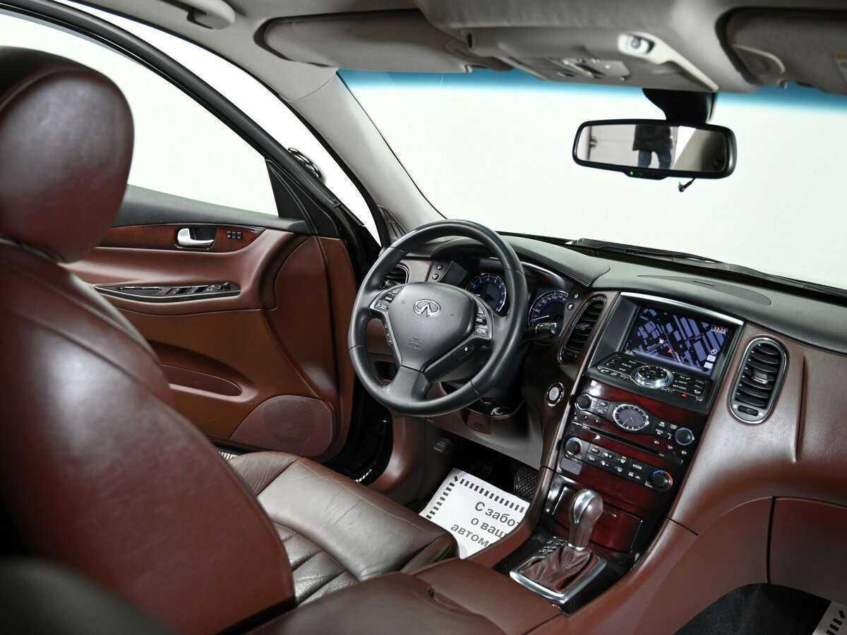 Infiniti EX с пробегом — 2013 год. Фото: #4