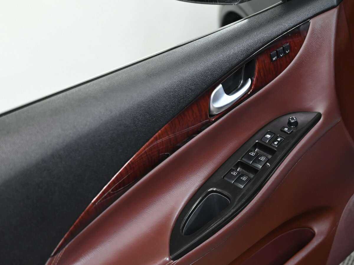 Infiniti EX с пробегом — 2013 год. Фото: #8