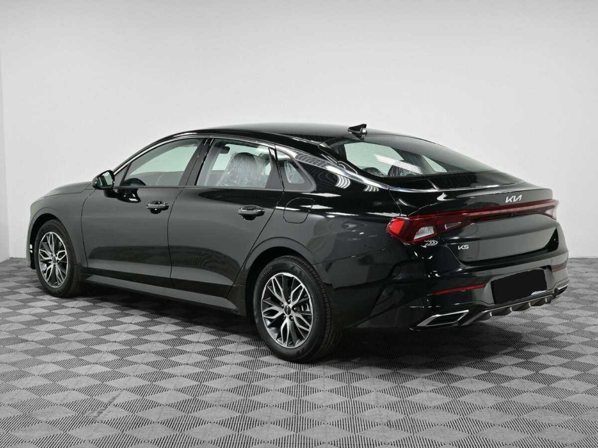 Kia K5 с пробегом — 2023 год. Фото: #3