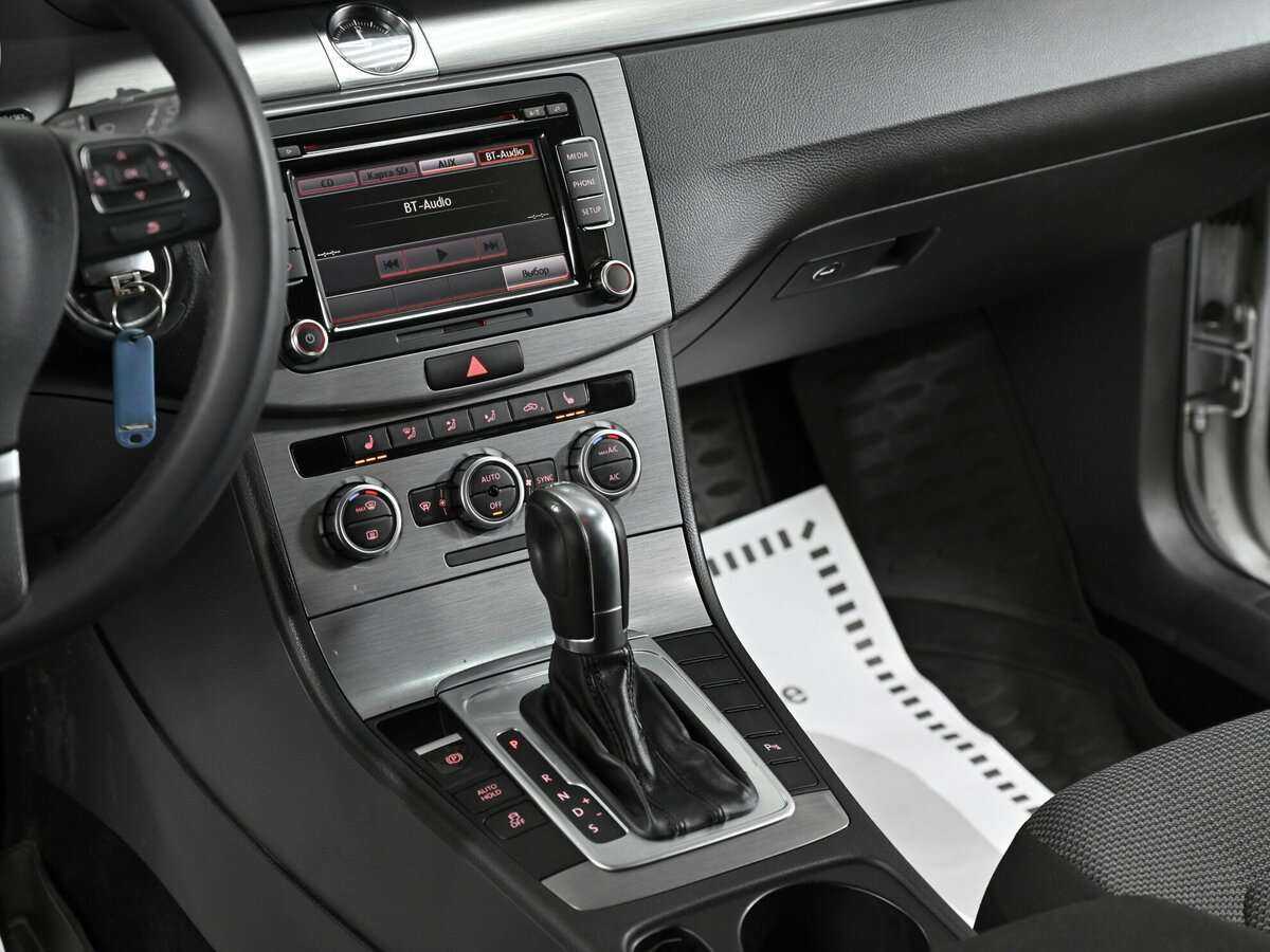 Volkswagen Passat с пробегом — 2014 год. Фото: #5