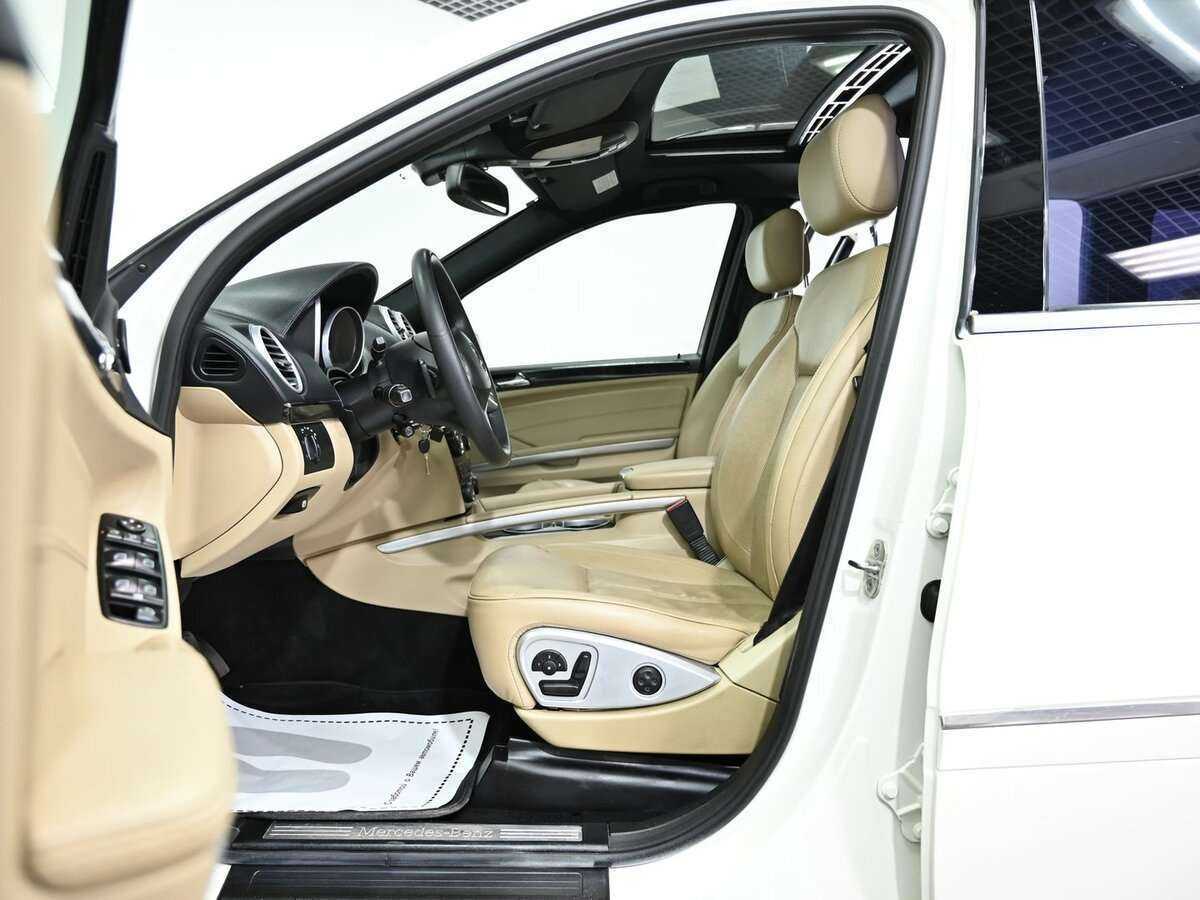 Mercedes-Benz GL-Класс с пробегом — 2011 год. Фото: #4