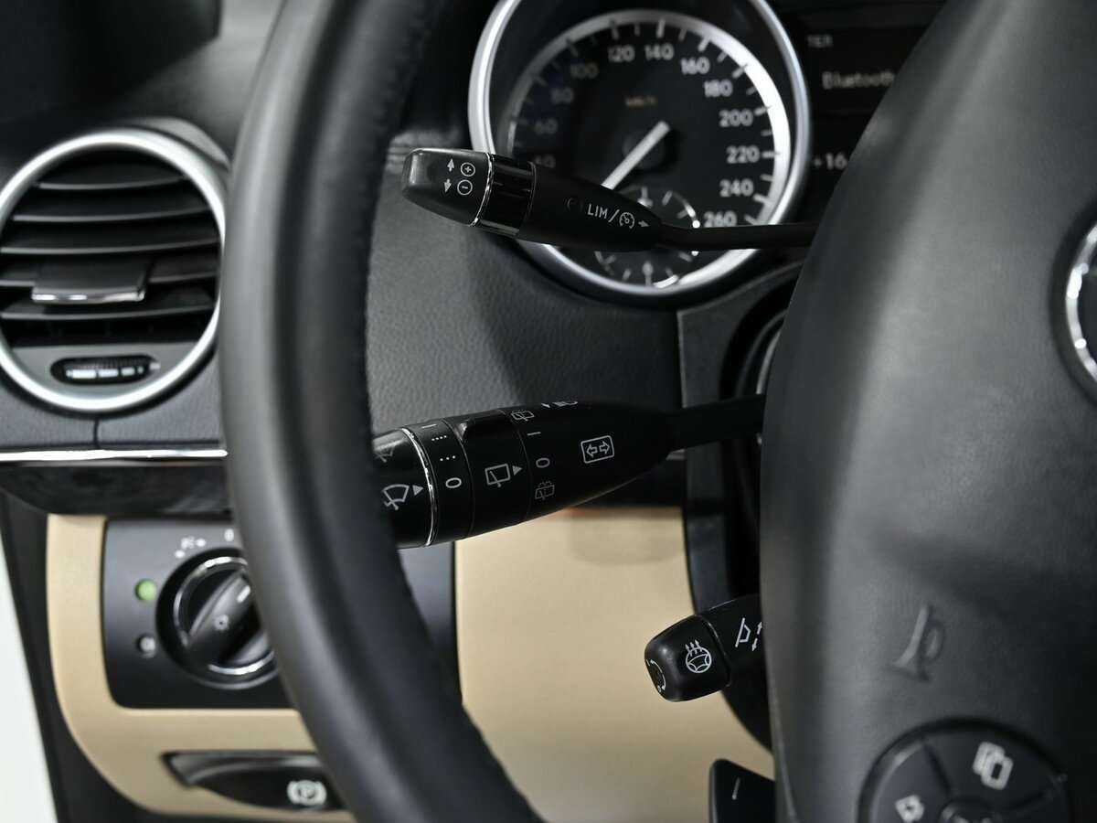 Mercedes-Benz GL-Класс с пробегом — 2011 год. Фото: #11