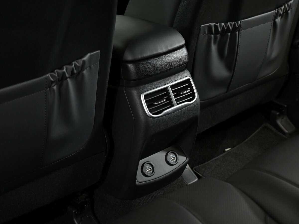 Hyundai Santa Fe с пробегом — 2021 год. Фото: #16