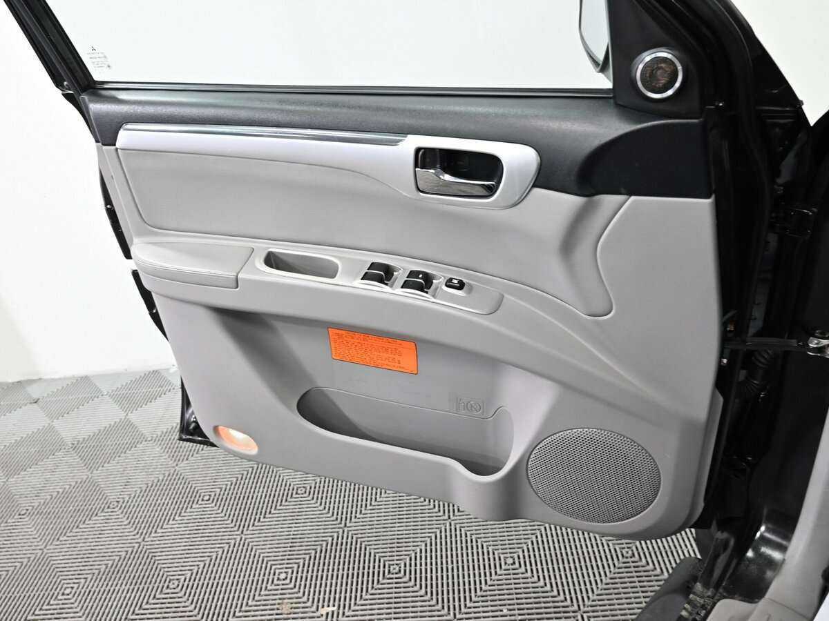 Mitsubishi Pajero Sport с пробегом — 2010 год. Фото: #6