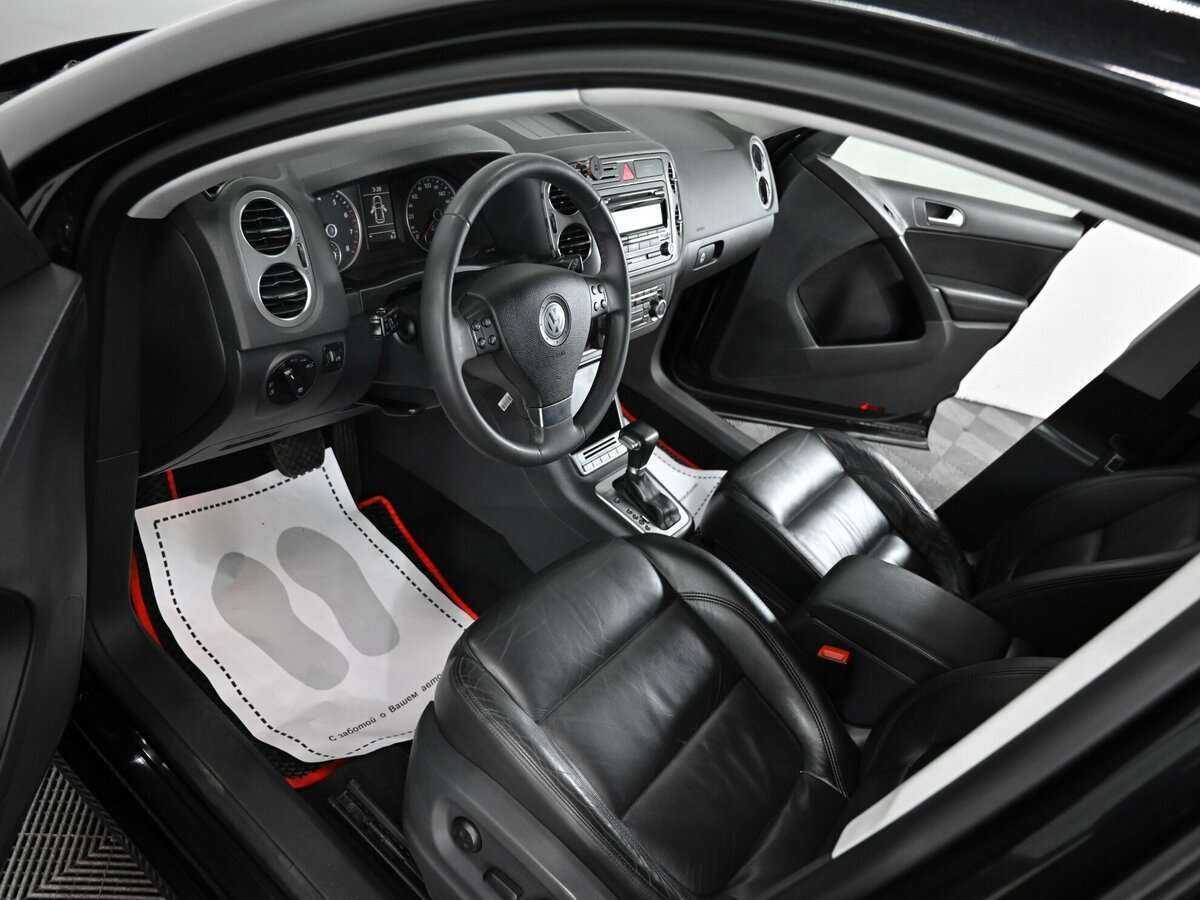 Volkswagen Tiguan с пробегом — 2010 год. Фото: #8