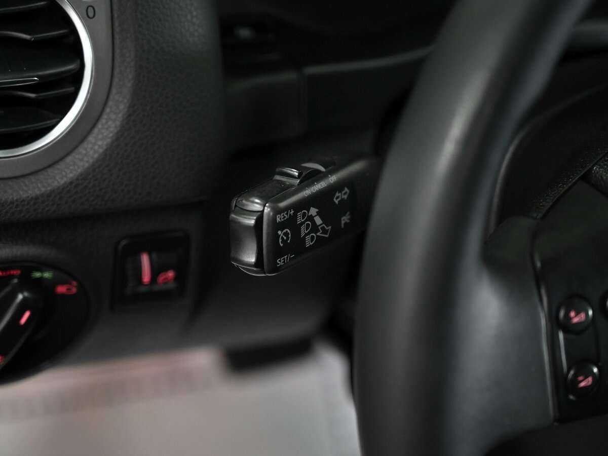 Volkswagen Tiguan с пробегом — 2010 год. Фото: #9