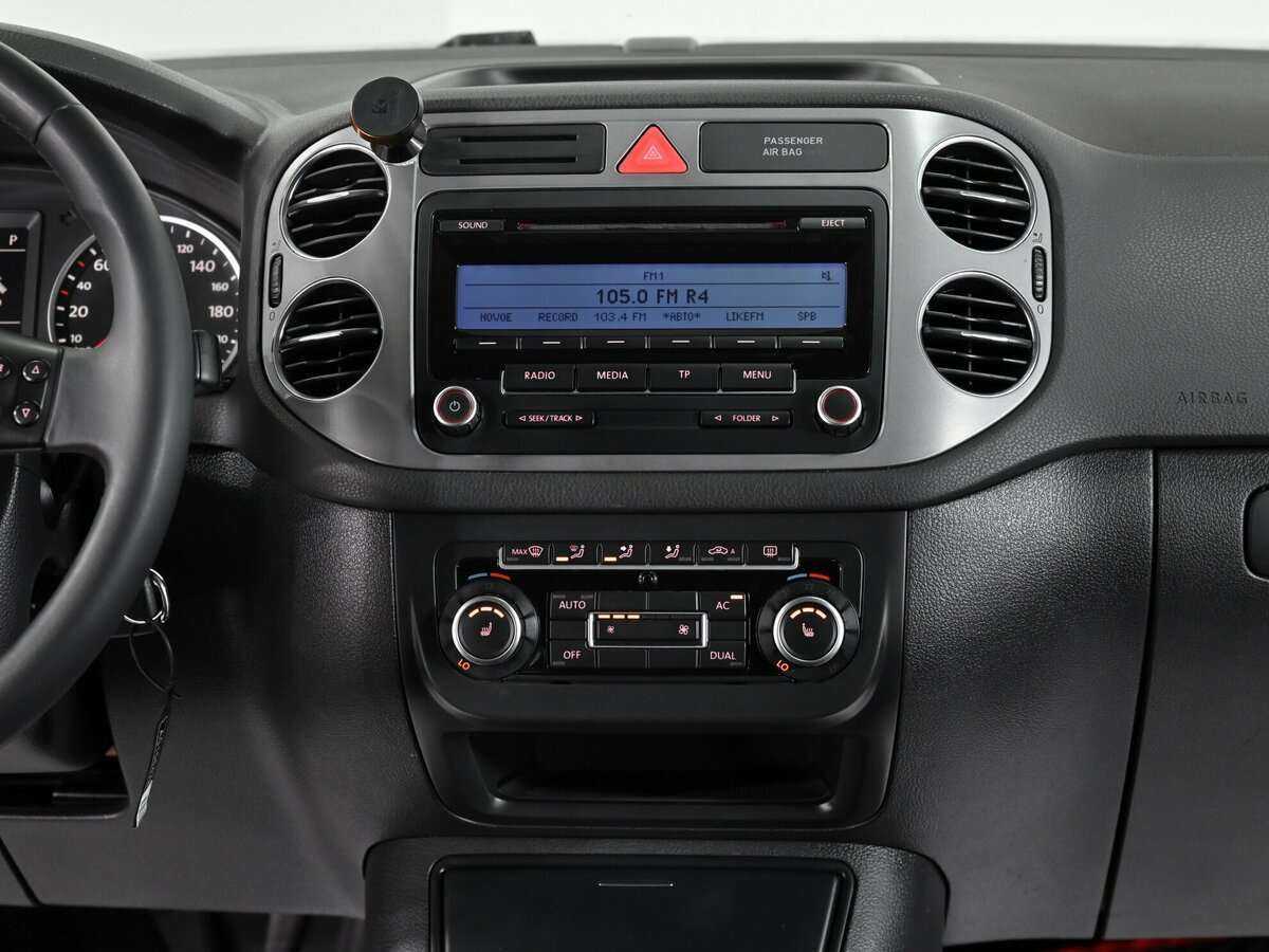 Volkswagen Tiguan с пробегом — 2010 год. Фото: #10