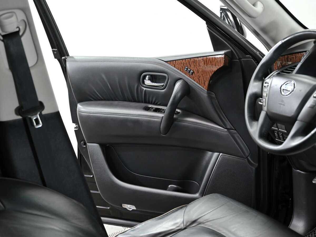 Nissan Patrol с пробегом — 2011 год. Фото: #9