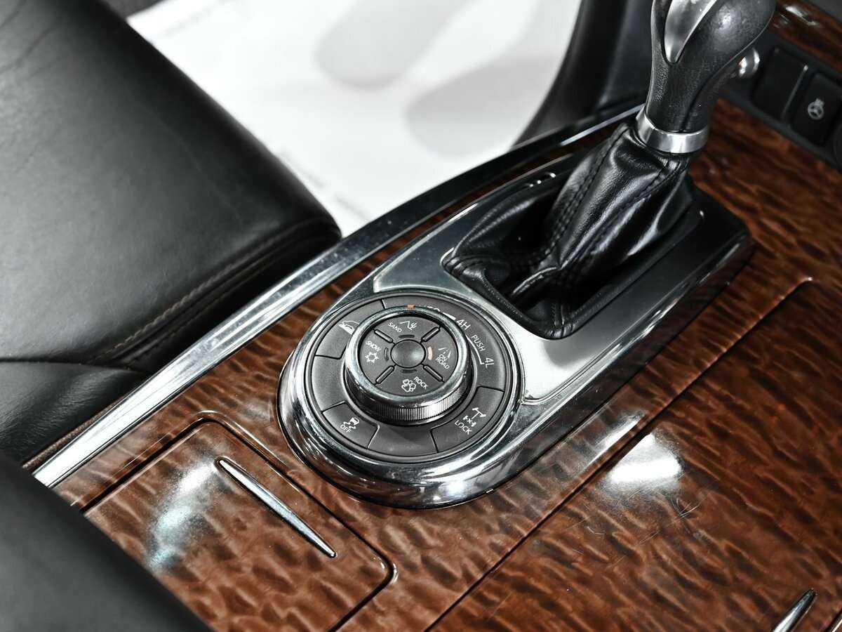 Nissan Patrol с пробегом — 2011 год. Фото: #16