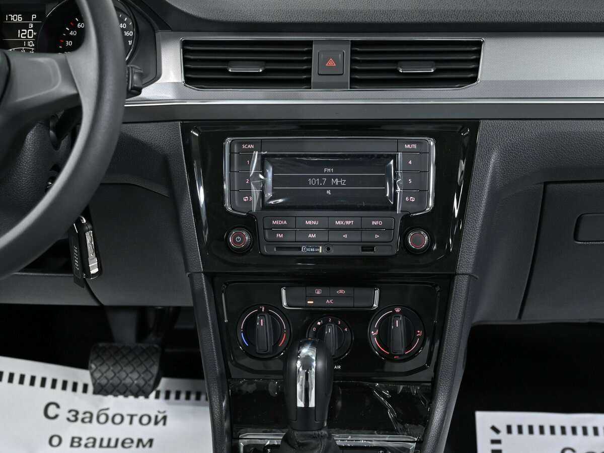 Volkswagen Bora с пробегом — 2022 год. Фото: #6