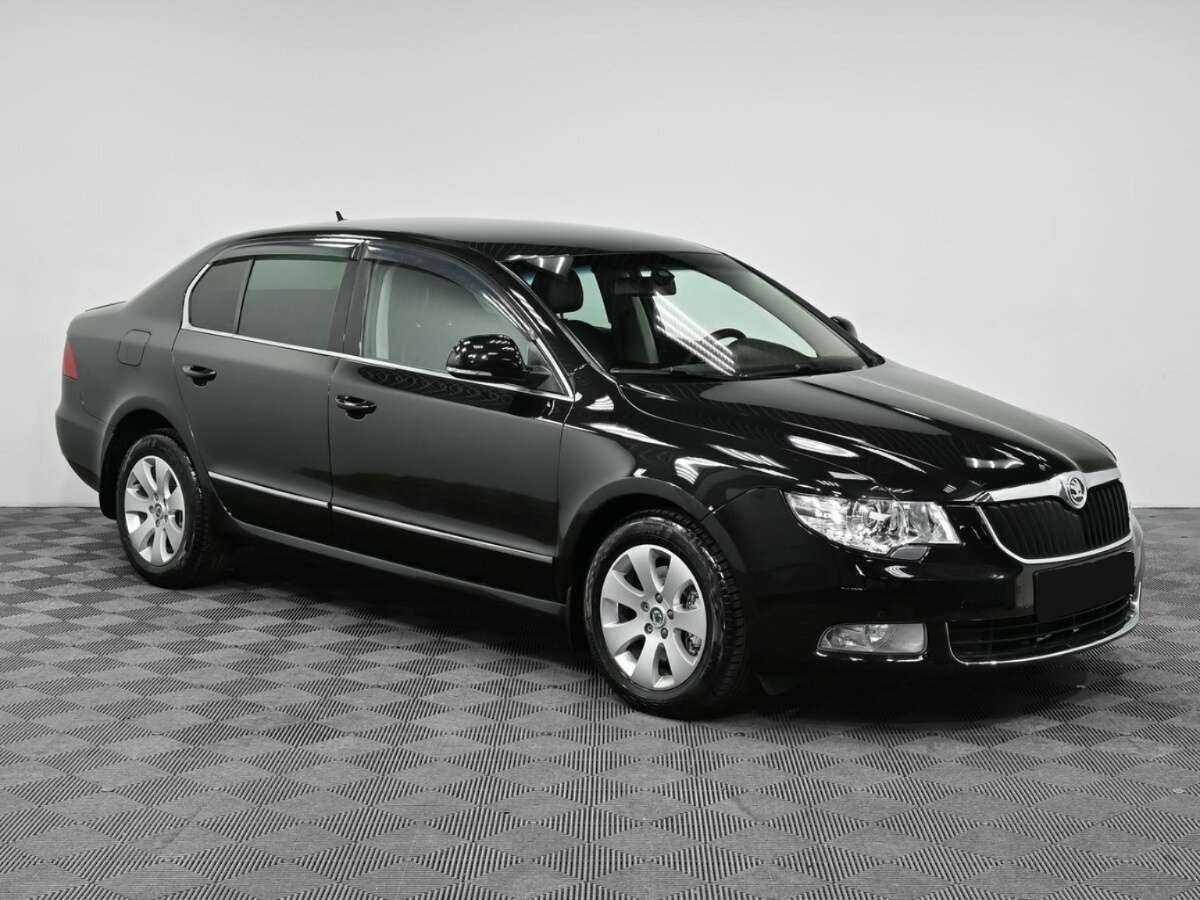 Skoda Superb с пробегом — 2010 год. Фото: #2