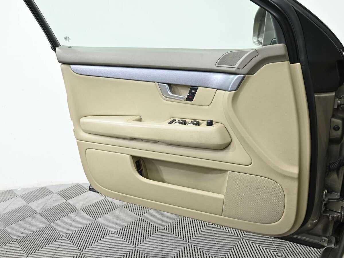 Audi A4 с пробегом — 2005 год. Фото: #8