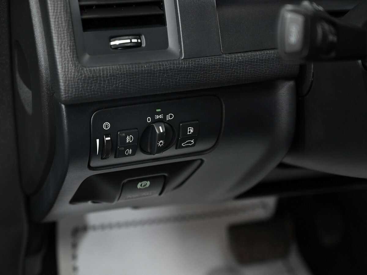 Volvo XC60 с пробегом — 2010 год. Фото: #8