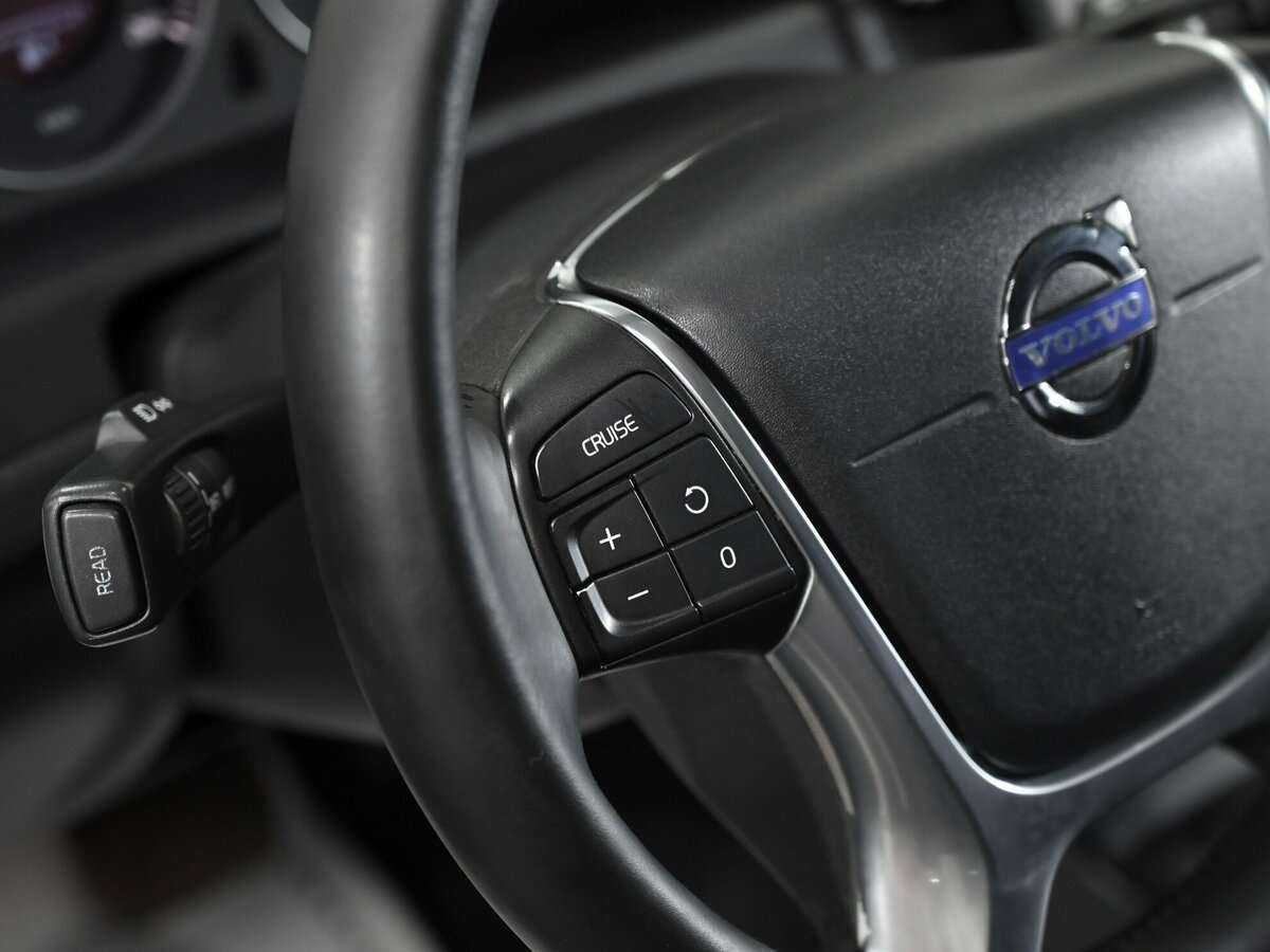 Volvo XC60 с пробегом — 2010 год. Фото: #9