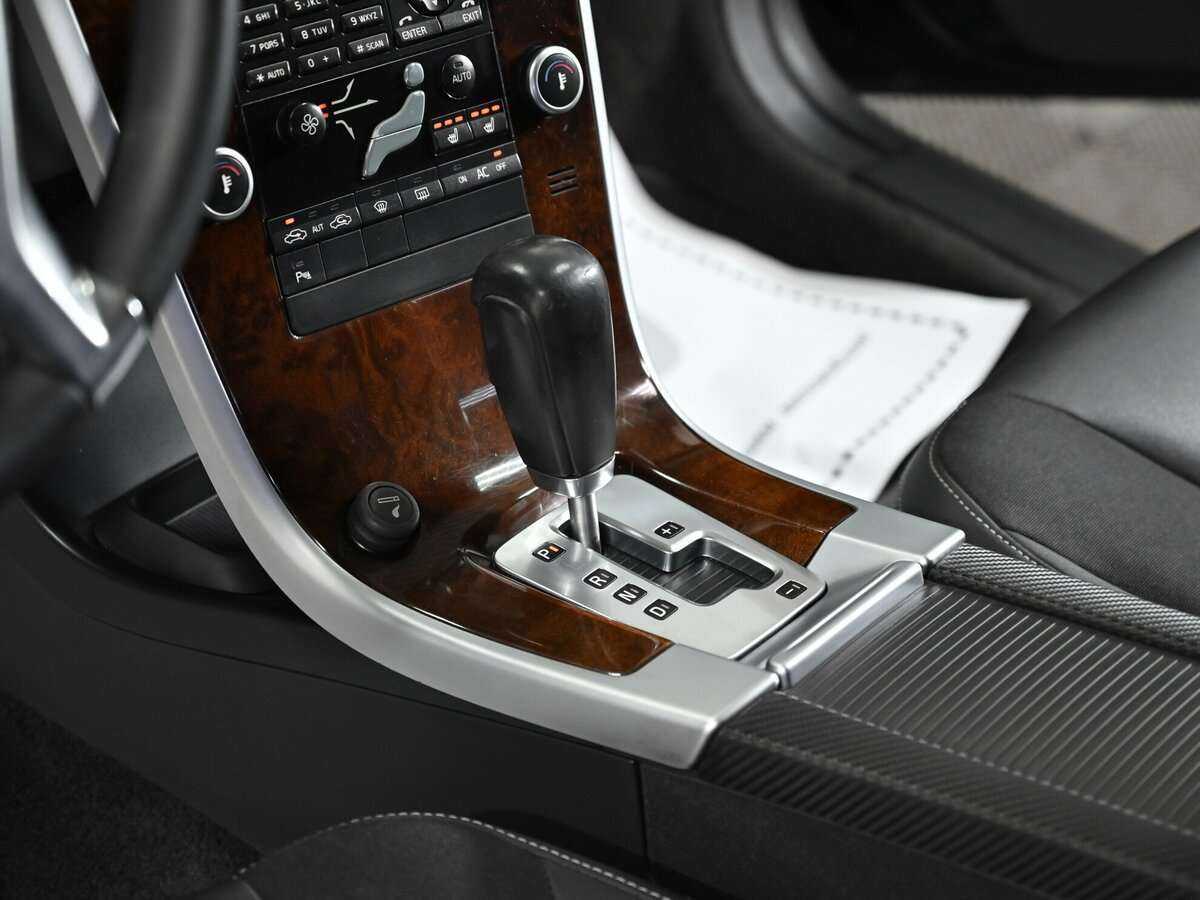 Volvo XC60 с пробегом — 2010 год. Фото: #11