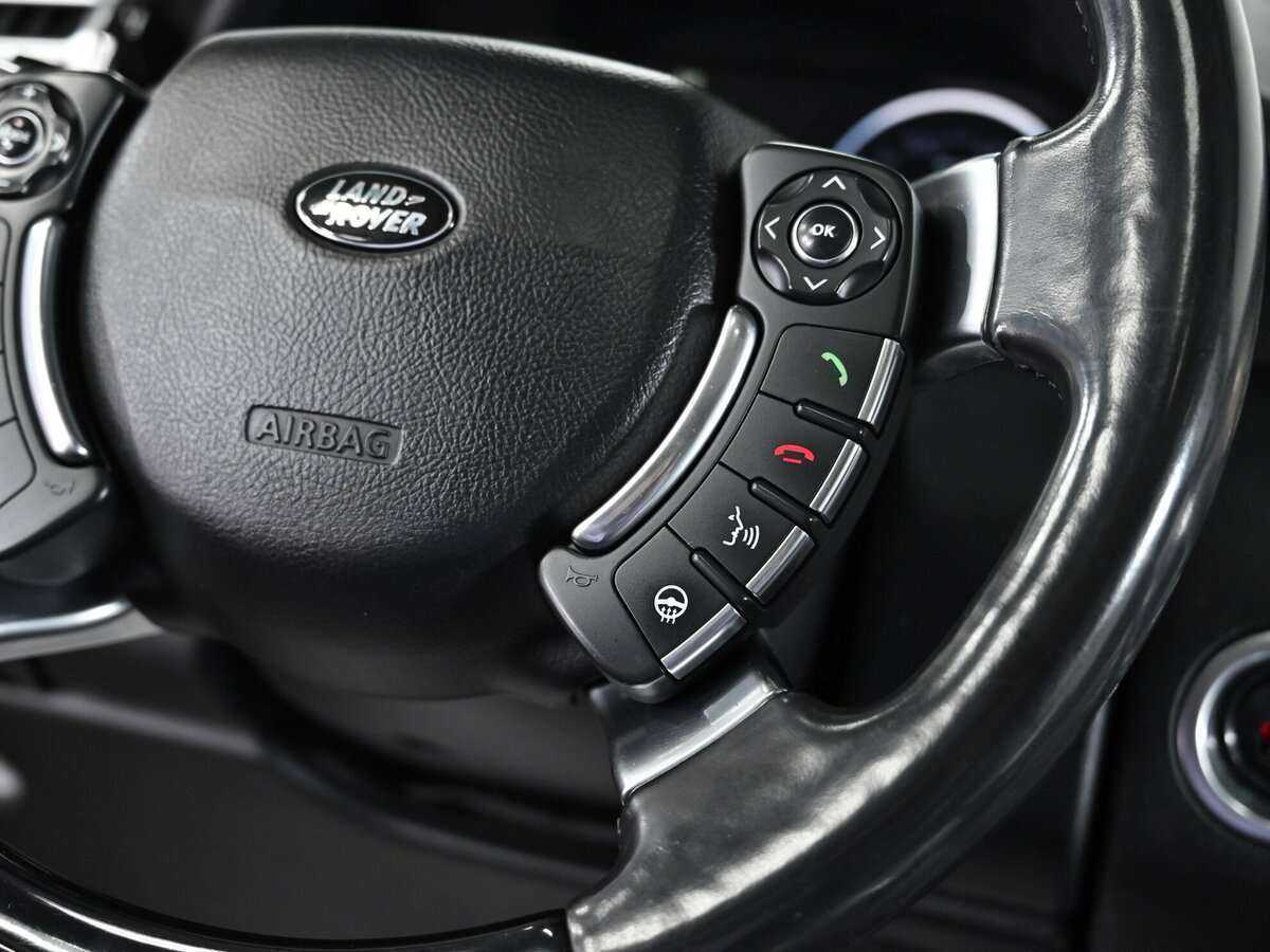 Land Rover Range Rover с пробегом — 2010 год. Фото: #12