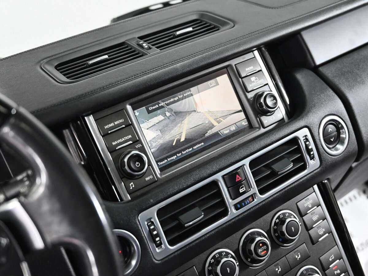 Land Rover Range Rover с пробегом — 2010 год. Фото: #13