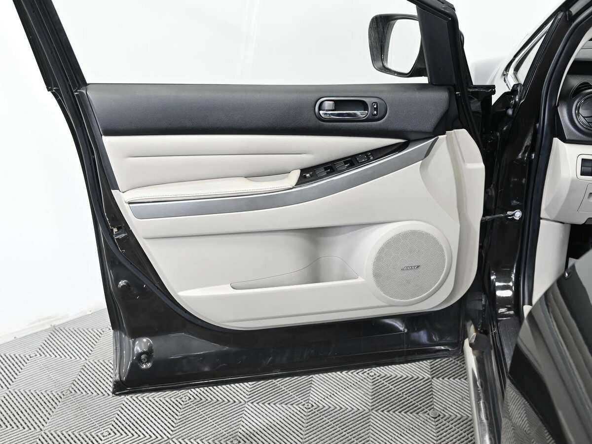 Mazda CX-7 с пробегом — 2010 год. Фото: #11