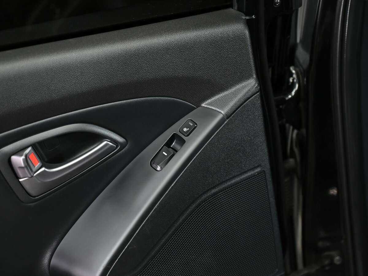 Hyundai ix35 с пробегом — 2013 год. Фото: #10