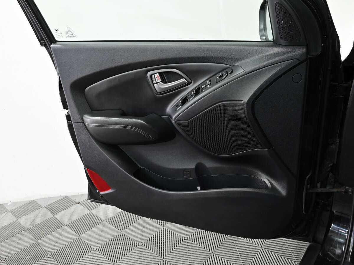 Hyundai ix35 с пробегом — 2013 год. Фото: #11