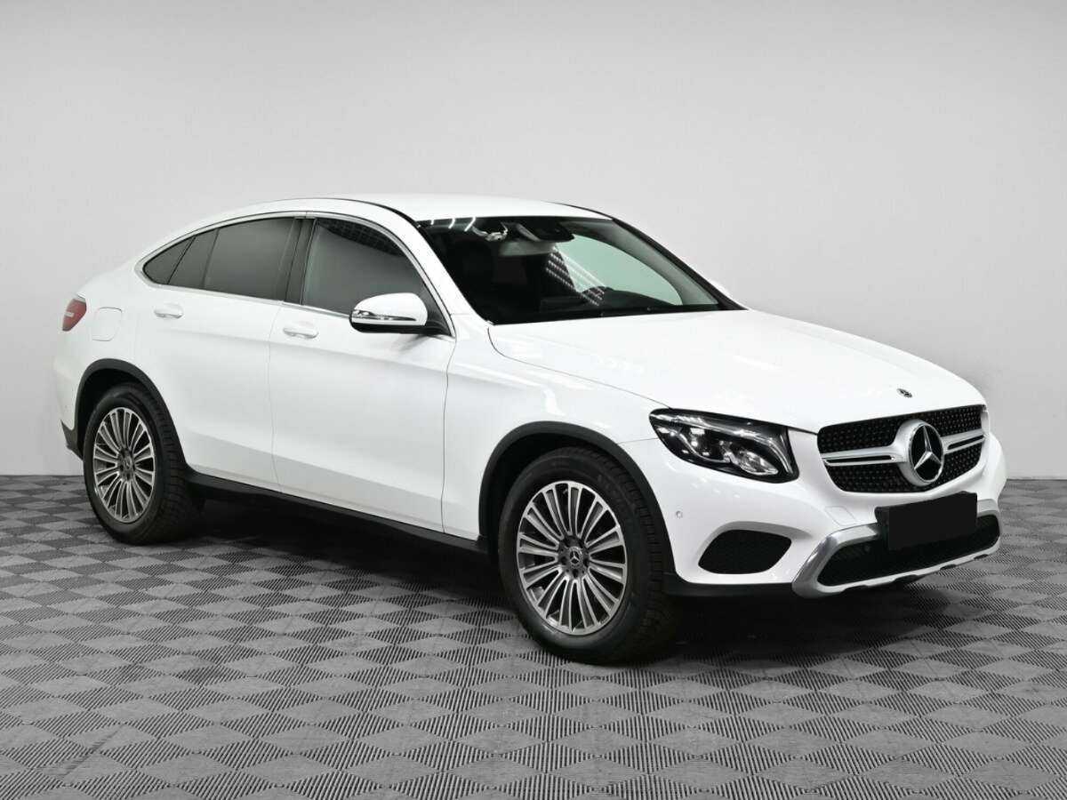 Mercedes-Benz GLC Coupe с пробегом — 2018 год. Фото: #2