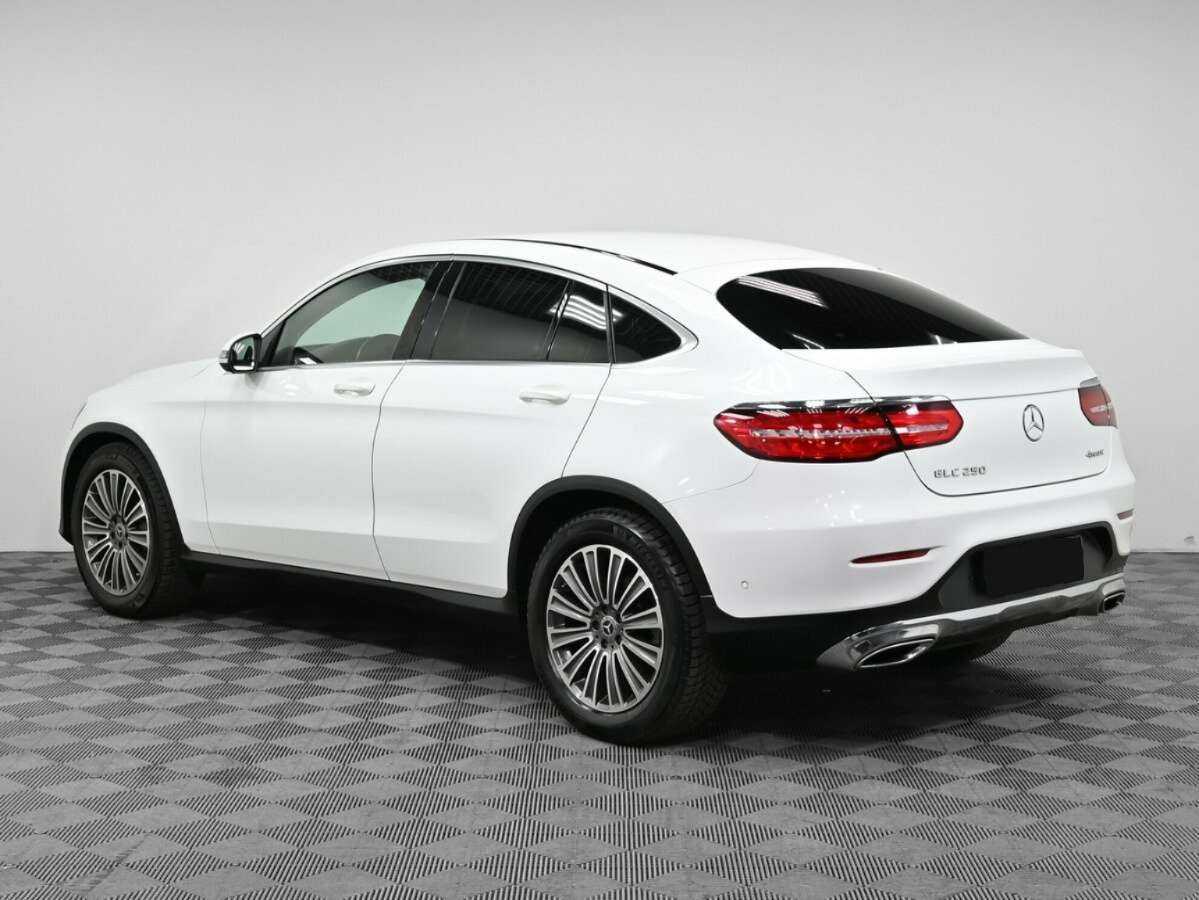 Mercedes-Benz GLC Coupe с пробегом — 2018 год. Фото: #3