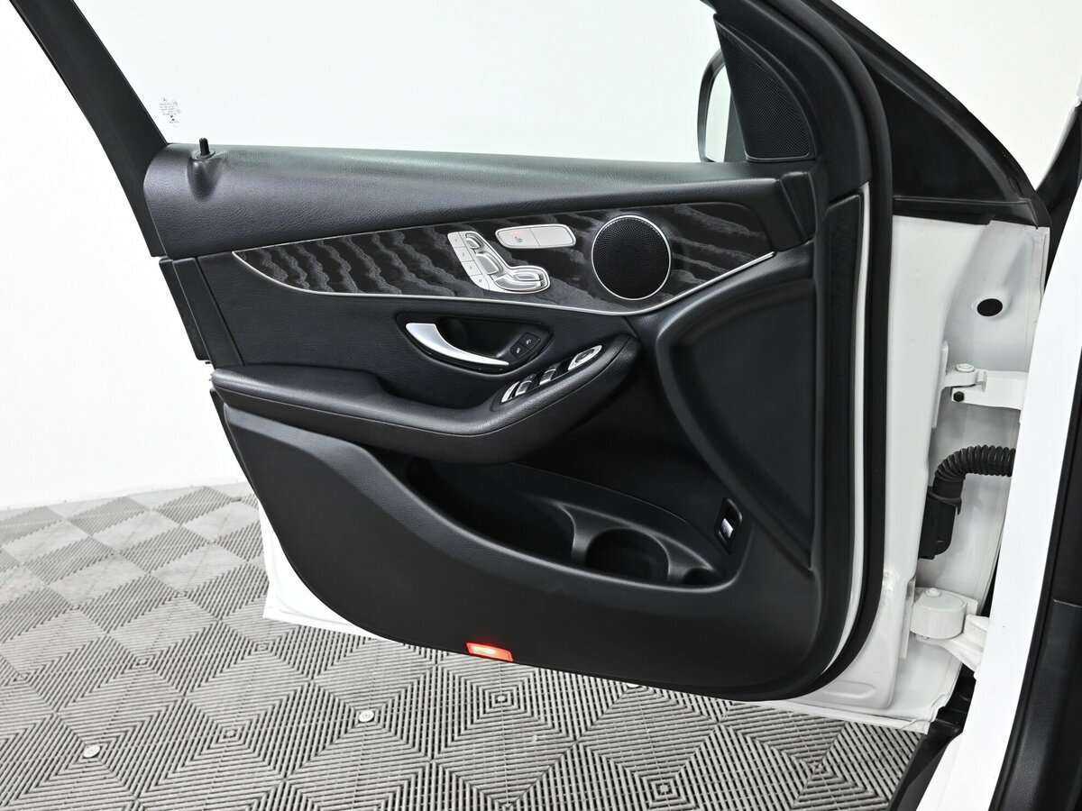 Mercedes-Benz GLC Coupe с пробегом — 2018 год. Фото: #15