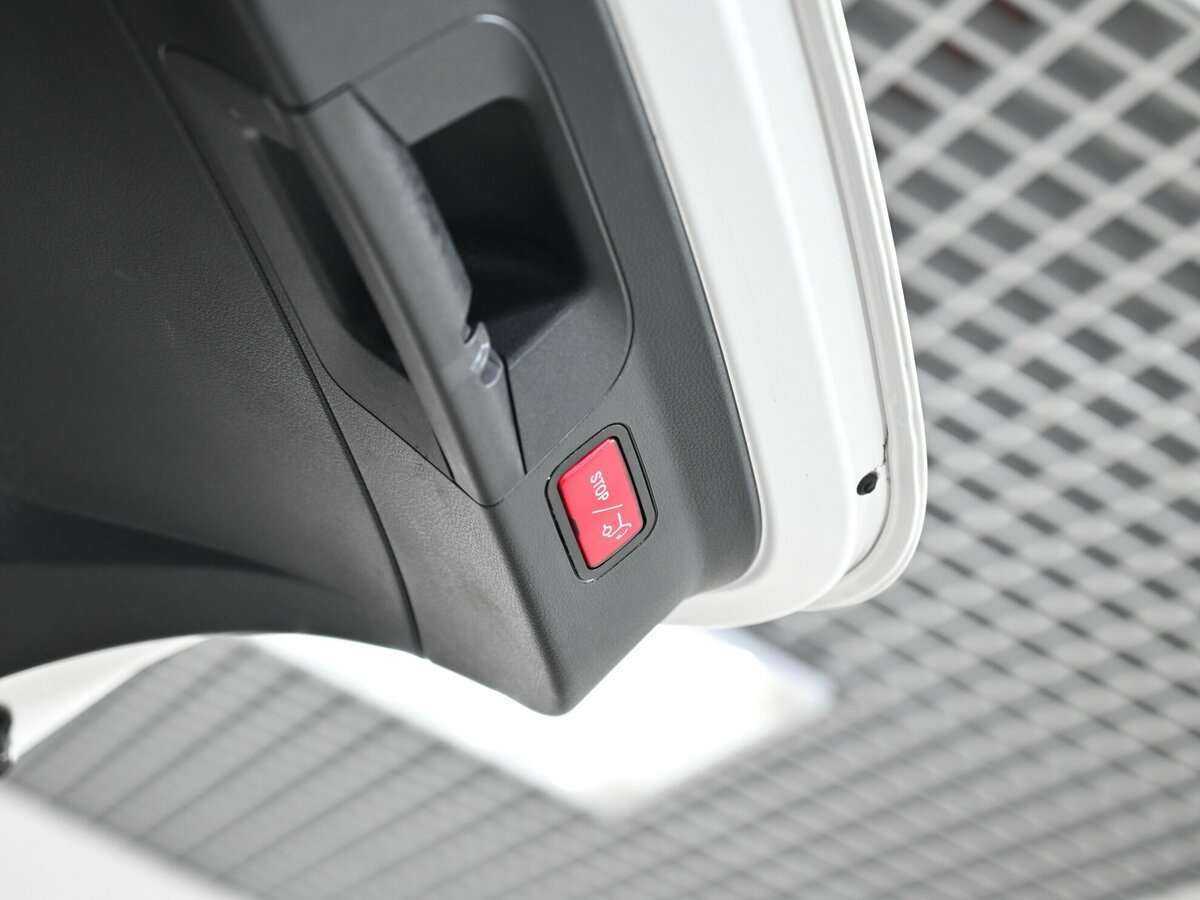 Mercedes-Benz GLC Coupe с пробегом — 2018 год. Фото: #17