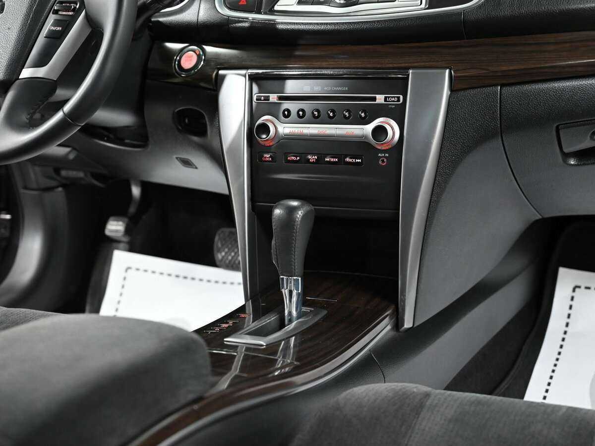 Nissan Teana с пробегом — 2011 год. Фото: #10