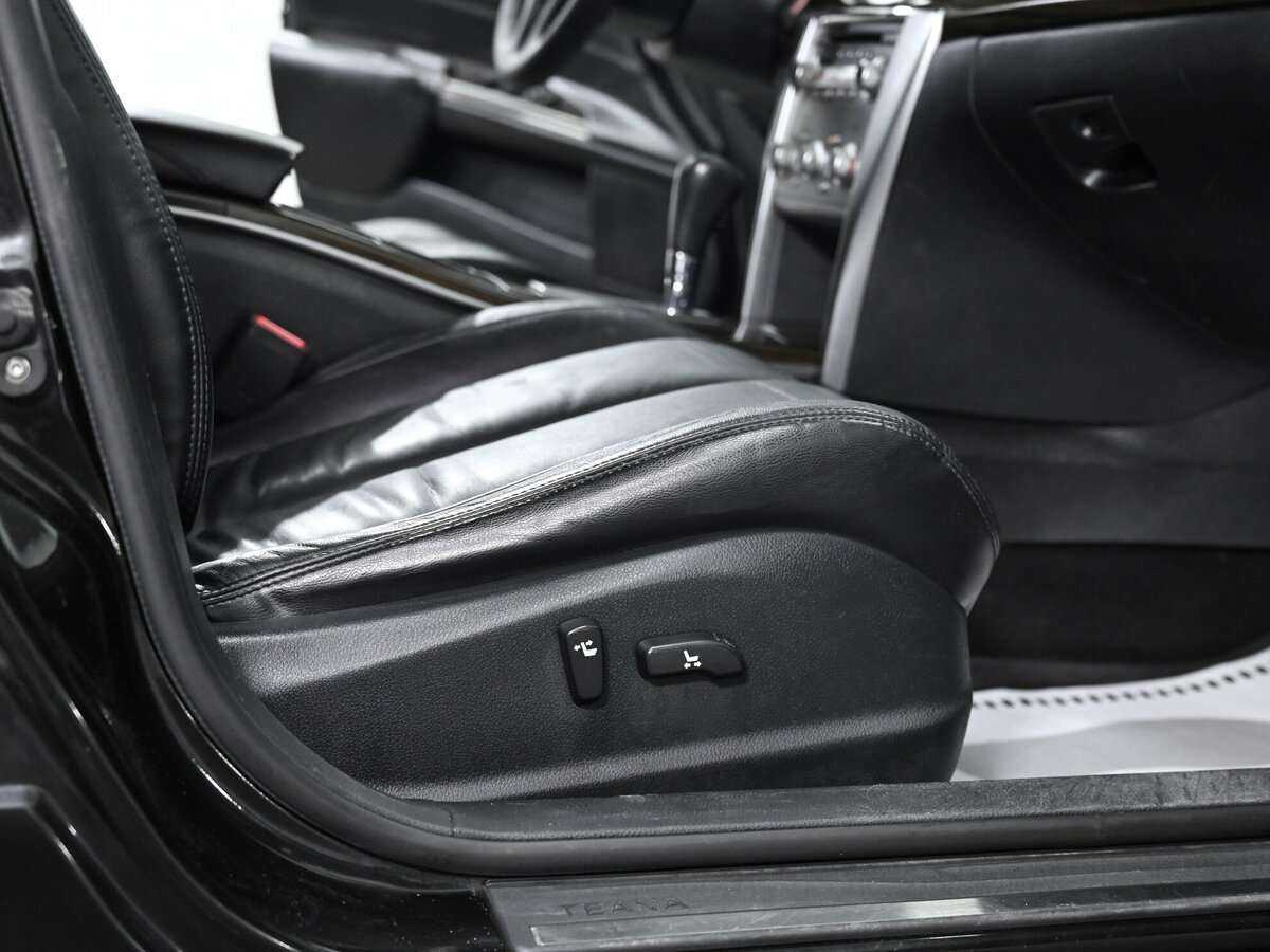 Nissan Teana с пробегом — 2011 год. Фото: #8