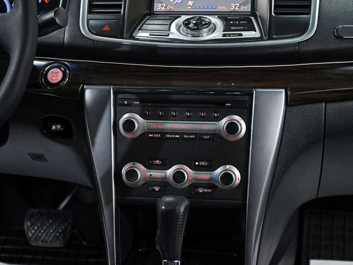 Nissan Teana с пробегом — 2011 год. Фото: #9