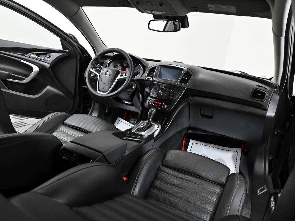 Opel Insignia с пробегом — 2011 год. Фото: #4