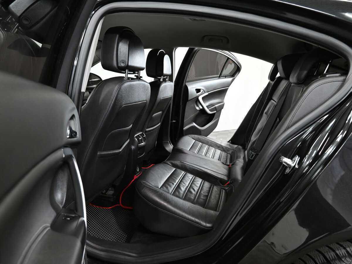 Opel Insignia с пробегом — 2011 год. Фото: #5