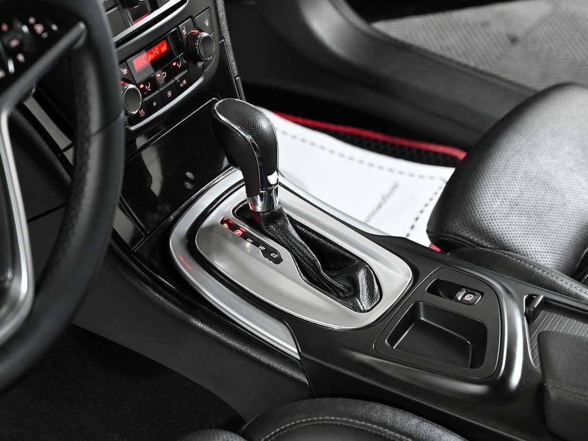 Opel Insignia с пробегом — 2011 год. Фото: #12