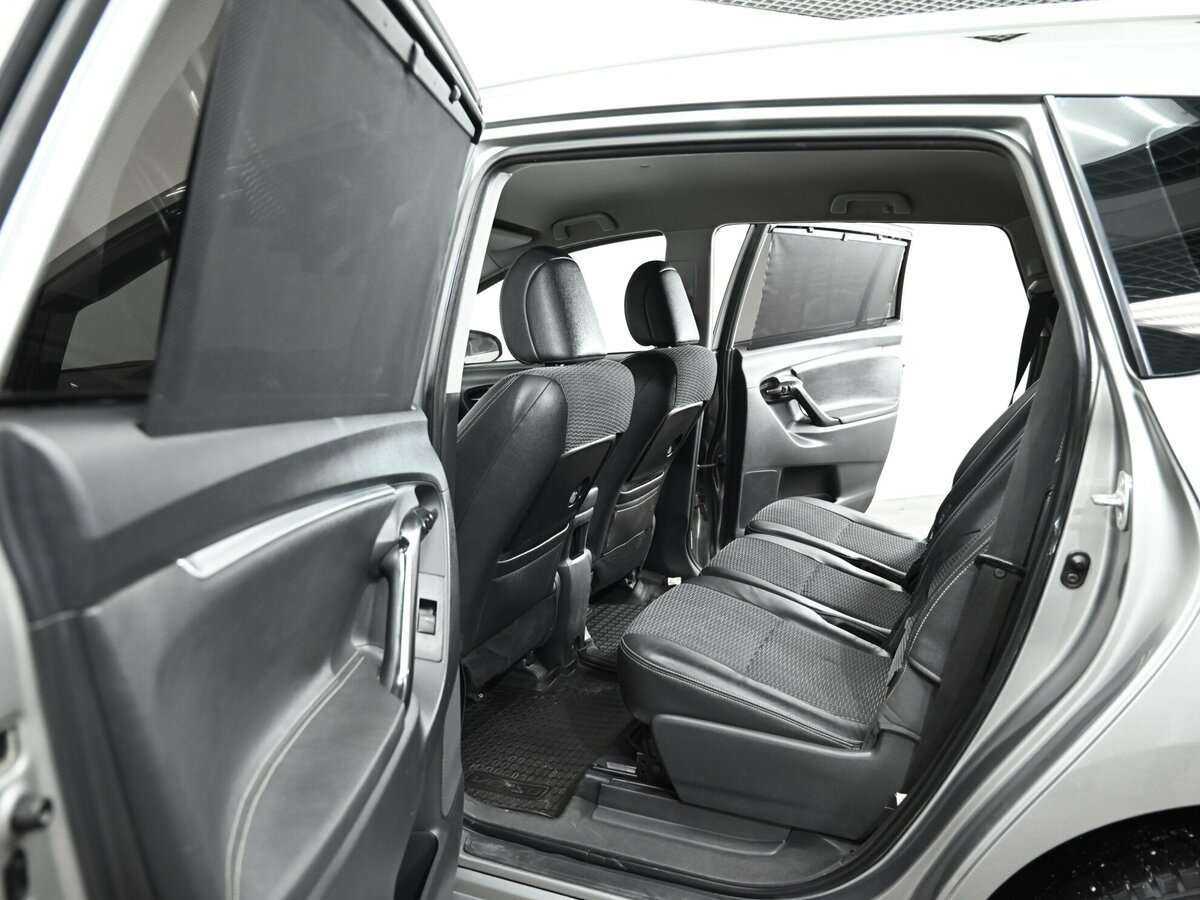 Toyota Verso с пробегом — 2013 год. Фото: #9