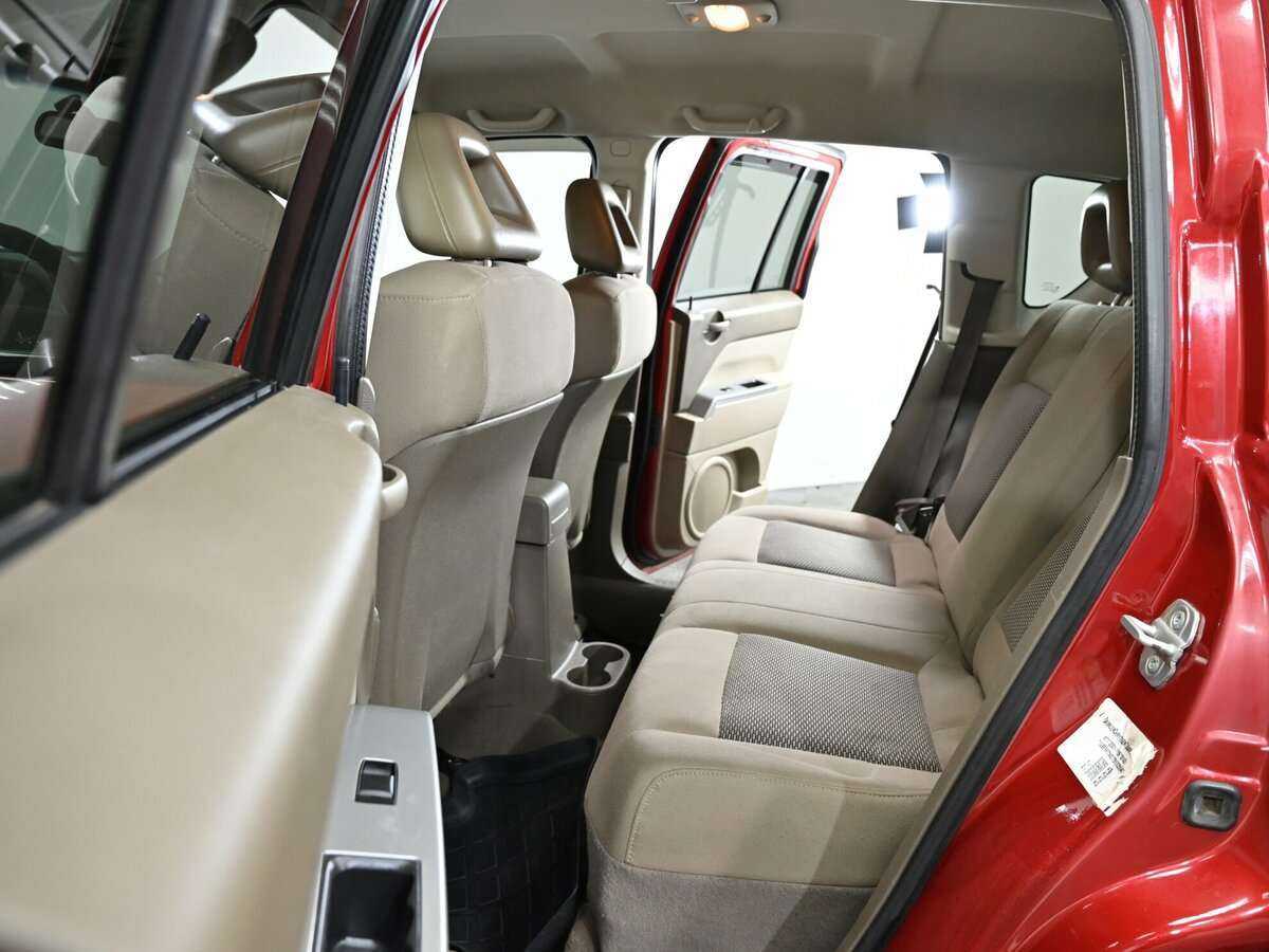 Jeep Compass с пробегом — 2006 год. Фото: #5