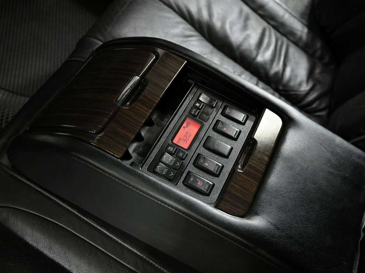 Nissan Teana с пробегом — 2011 год. Фото: #10