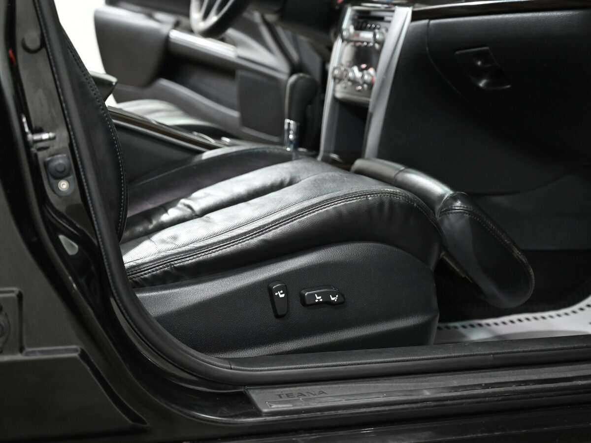 Nissan Teana с пробегом — 2011 год. Фото: #12