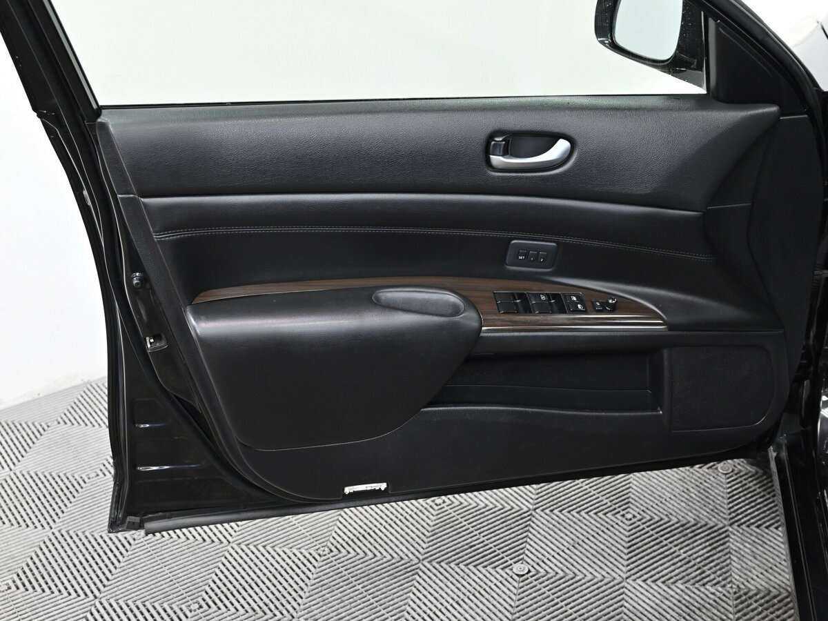 Nissan Teana с пробегом — 2011 год. Фото: #16