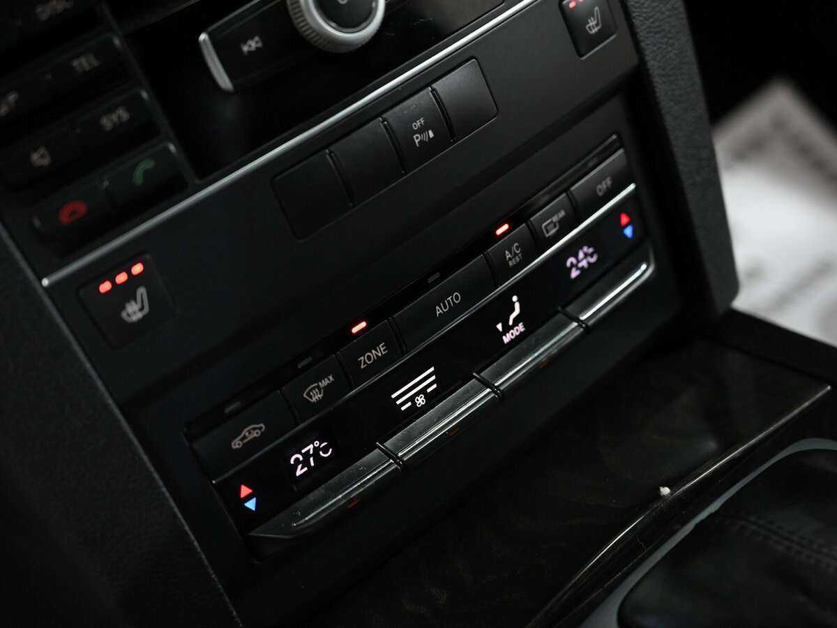 Mercedes-Benz E-Класс с пробегом — 2011 год. Фото: #8