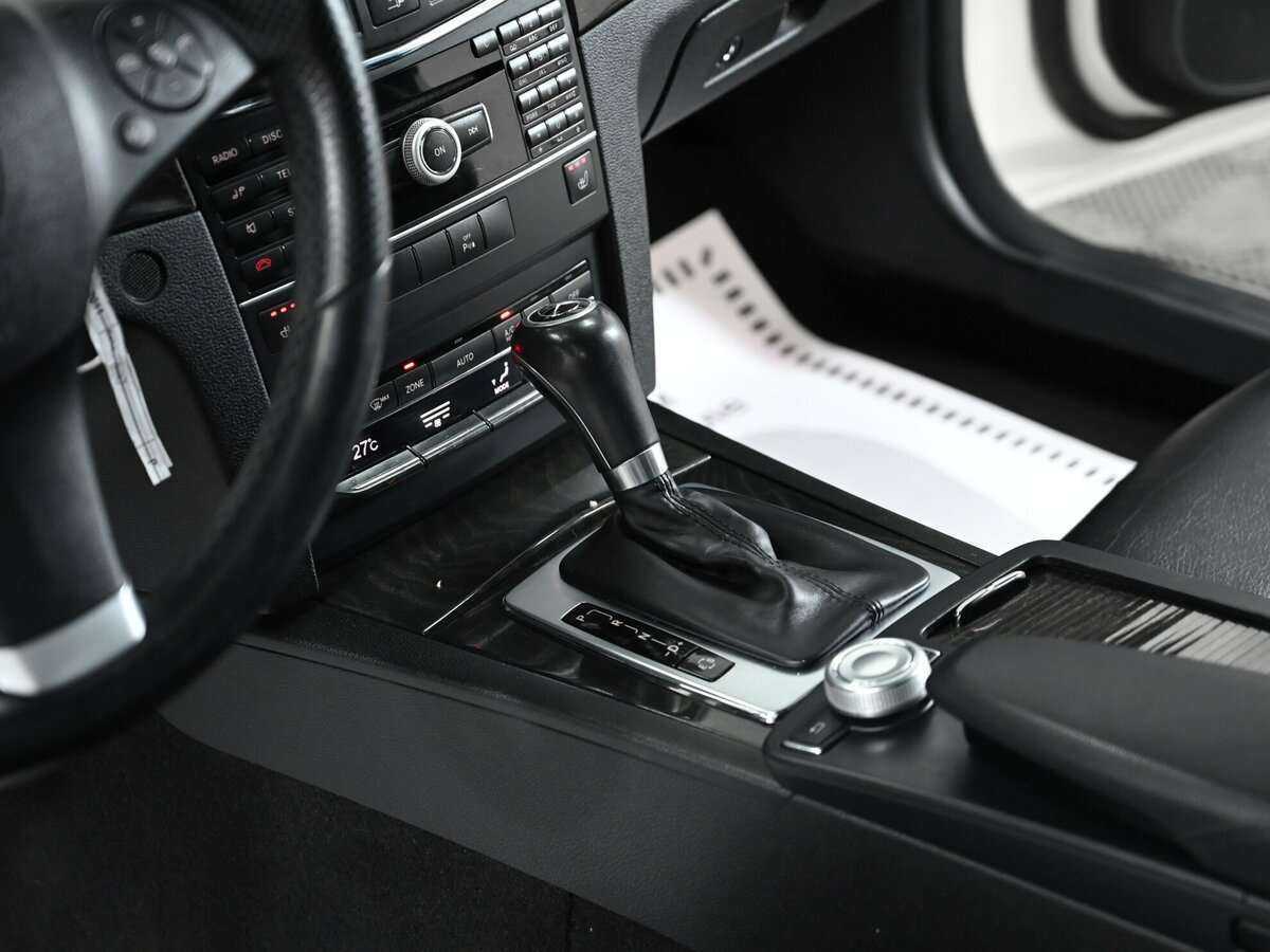 Mercedes-Benz E-Класс с пробегом — 2011 год. Фото: #10