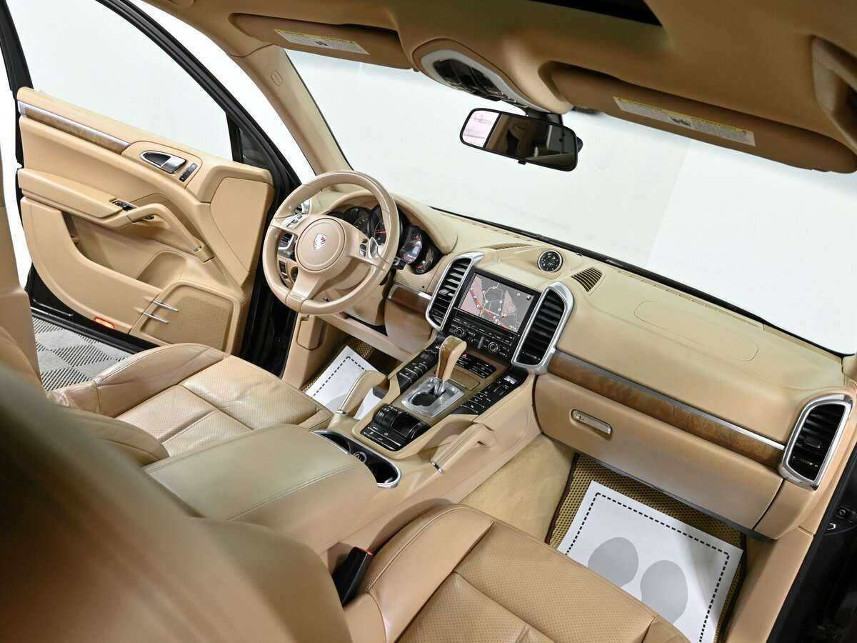 Porsche Cayenne с пробегом — 2010 год. Фото: #8
