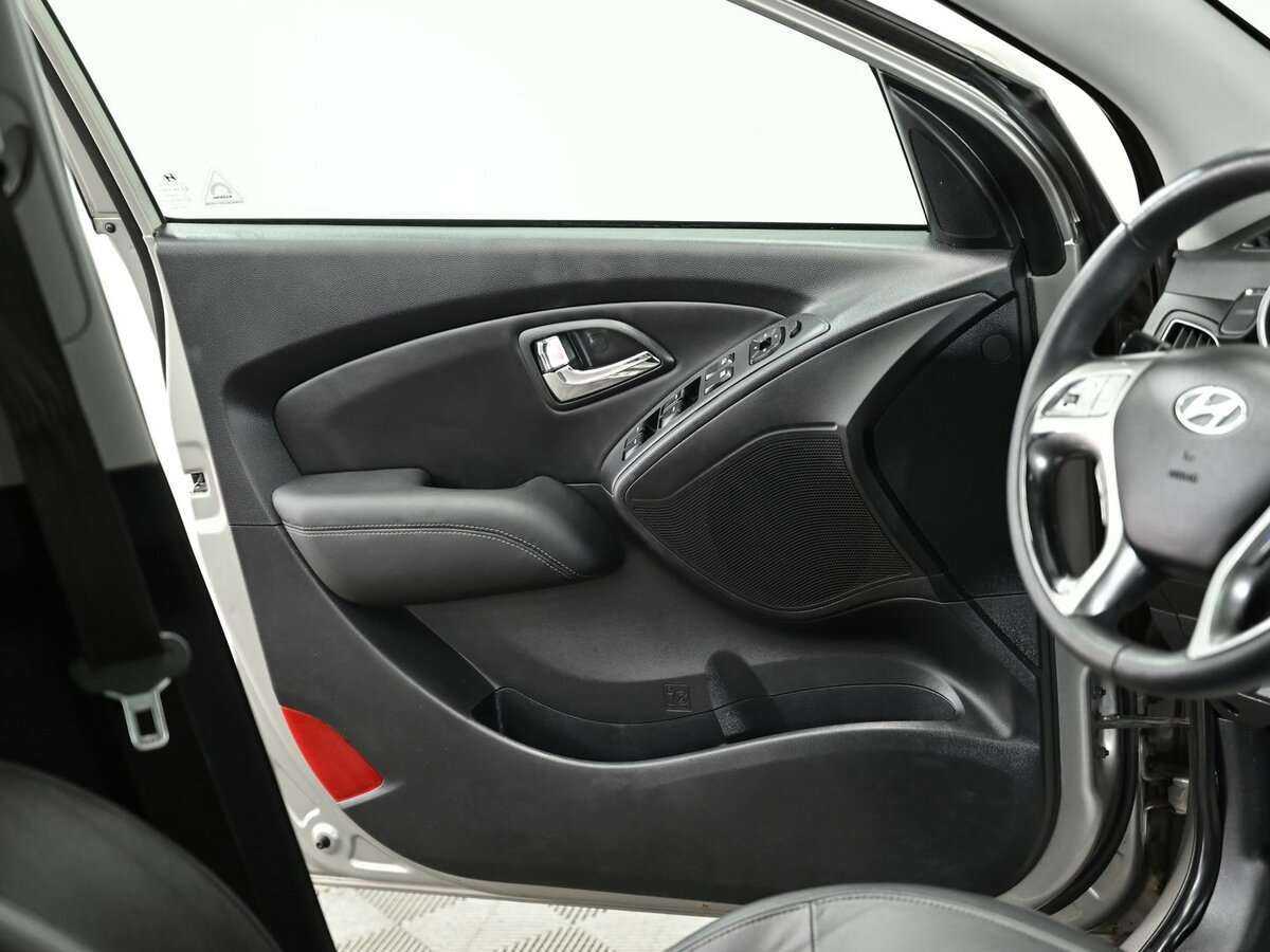 Hyundai ix35 с пробегом — 2011 год. Фото: #8