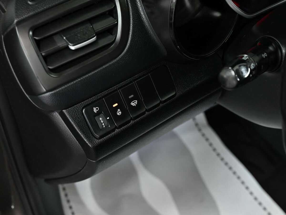 Kia Rio с пробегом — 2017 год. Фото: #5